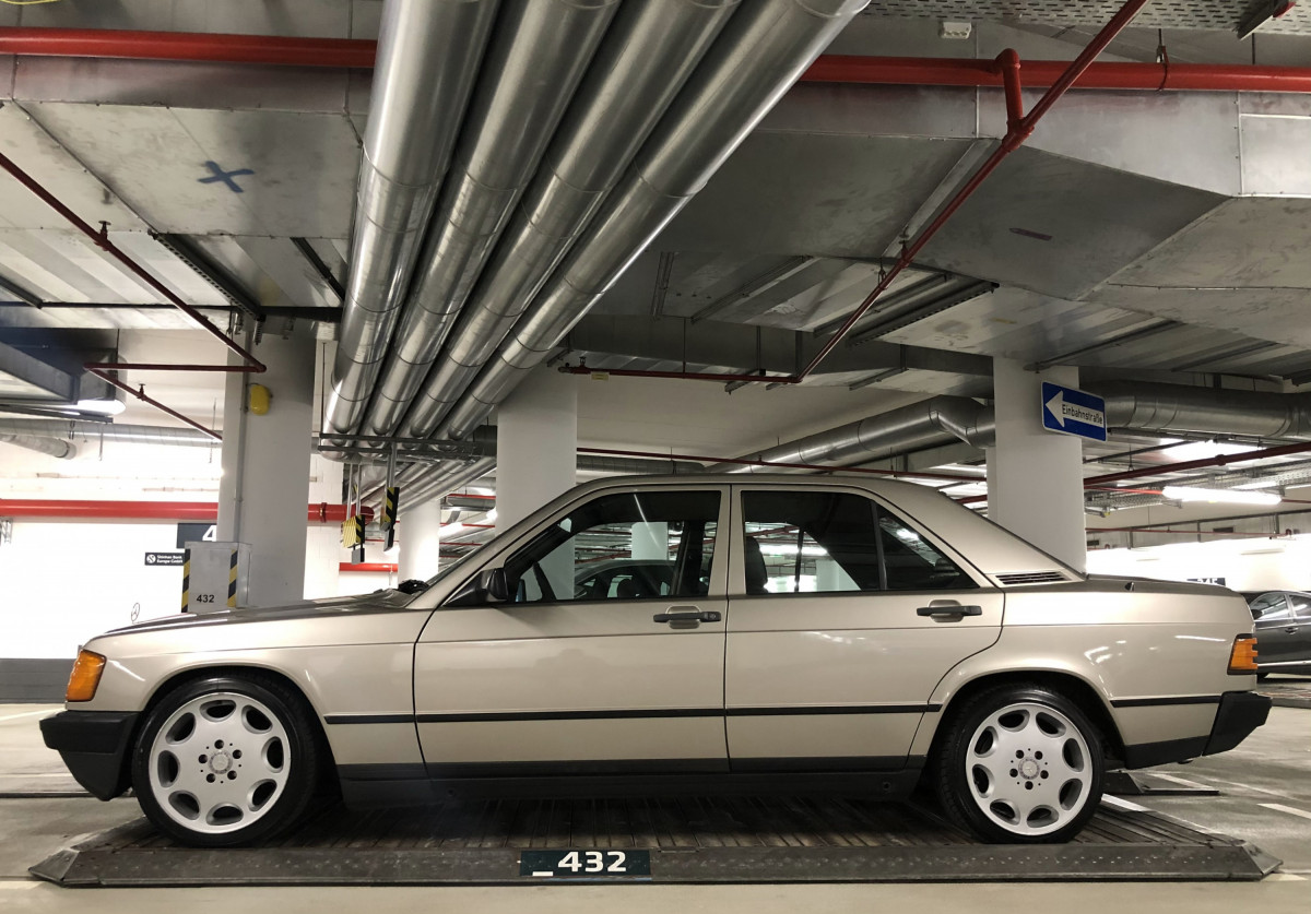 Mein 87´er Baby Benz 2.3E auf 8x16 ET34  8 Loch